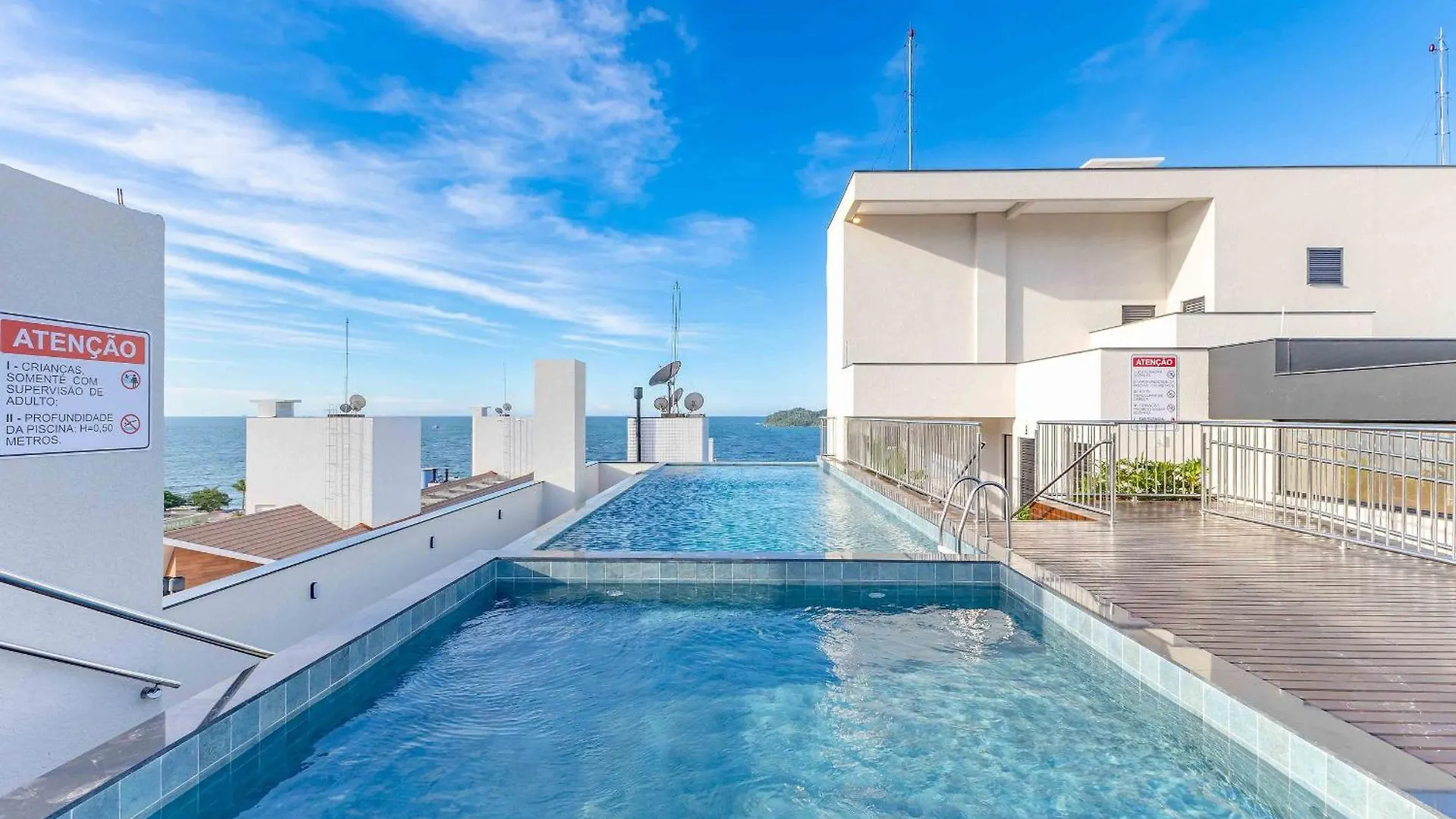 Elegancia E Conforto Em Suite A 120 Metros Da Praia De Bombinhas