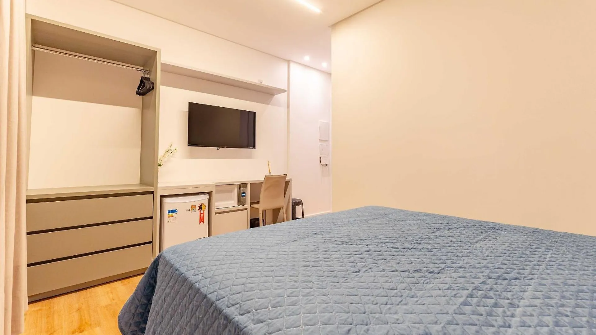 Elegancia E Conforto Em Suite A 120 Metros Da Praia De Bombinhas Ξενοδοχείο